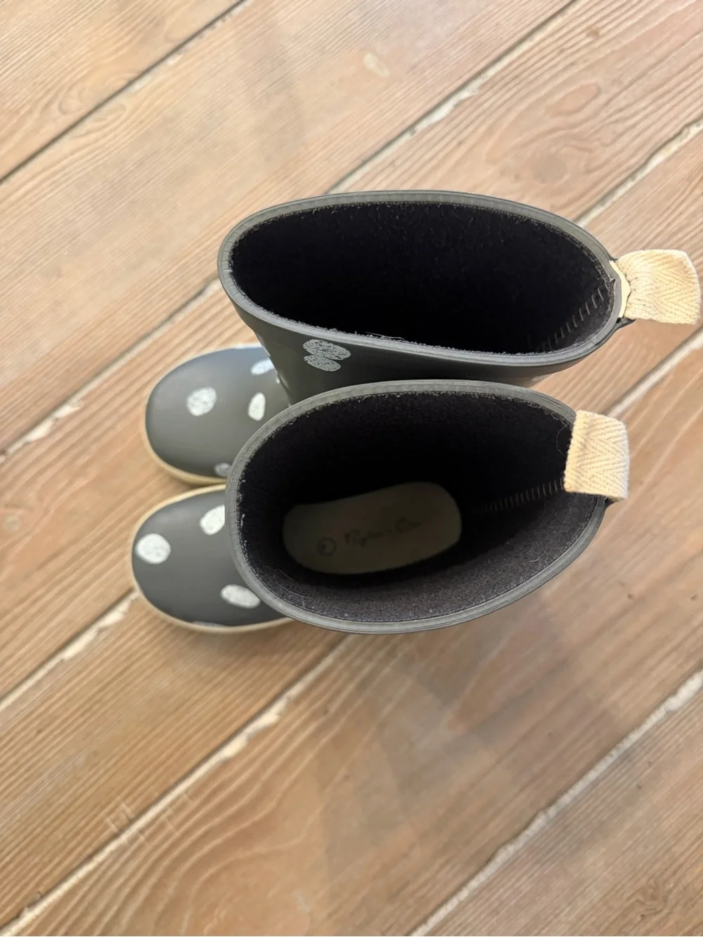 Rylee + Cru durable waterproof